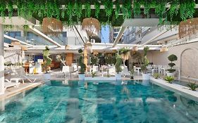 Reo Hotel